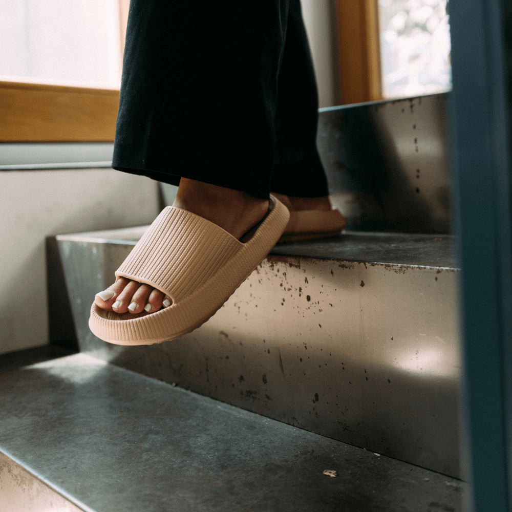 Betty – Women's Original Cozy Slippers