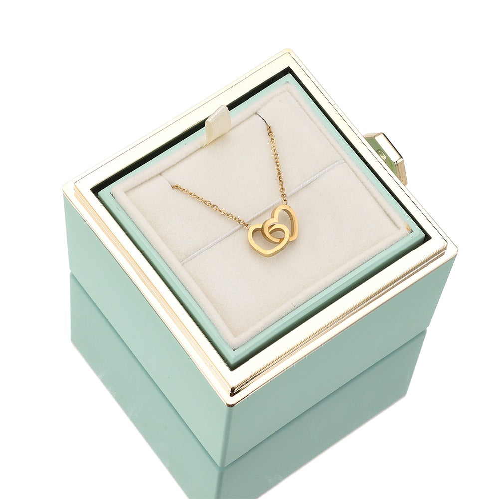 Sue – Women's Eternal Rose Box with Engraved Necklace