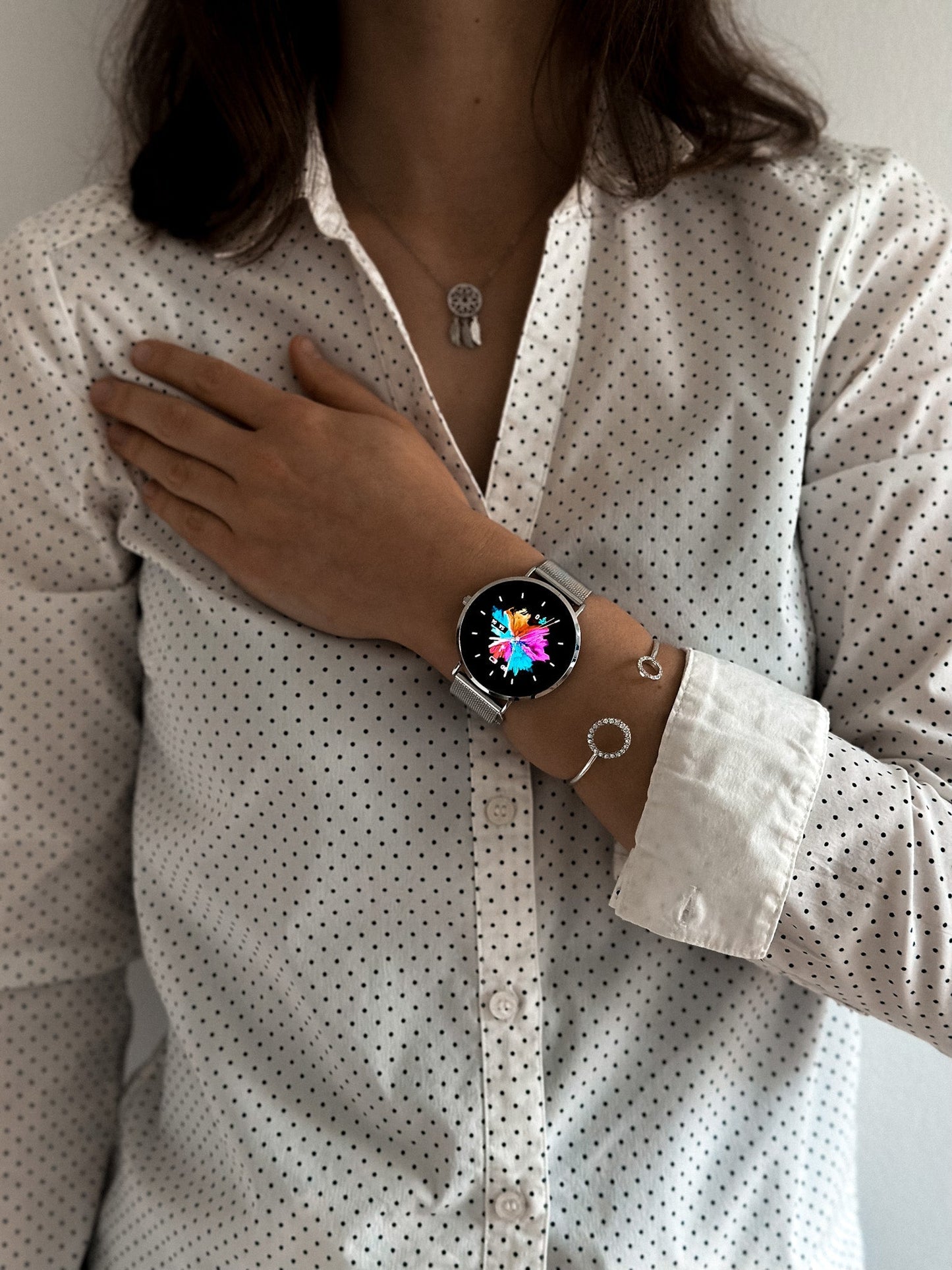 Phoebe – Women's Ultra-Thin Elegant Smartwatch