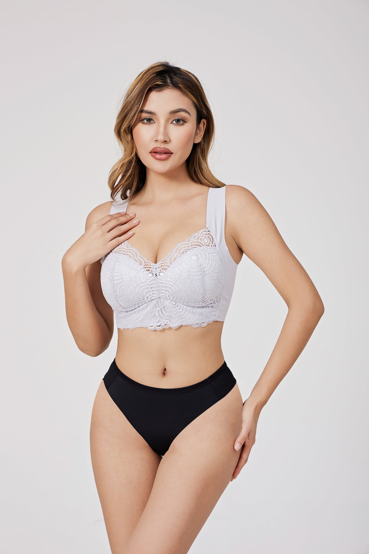 Nicola – Comfortable and Supportive Push-Up Bra with Soft Cups and Adjustable Straps for Perfect Fit