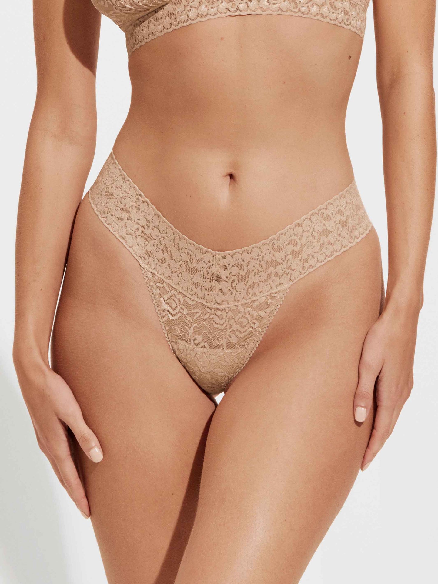 Caroline – Women's Elegant & Comfortable Lace Thong For A Delicate Look