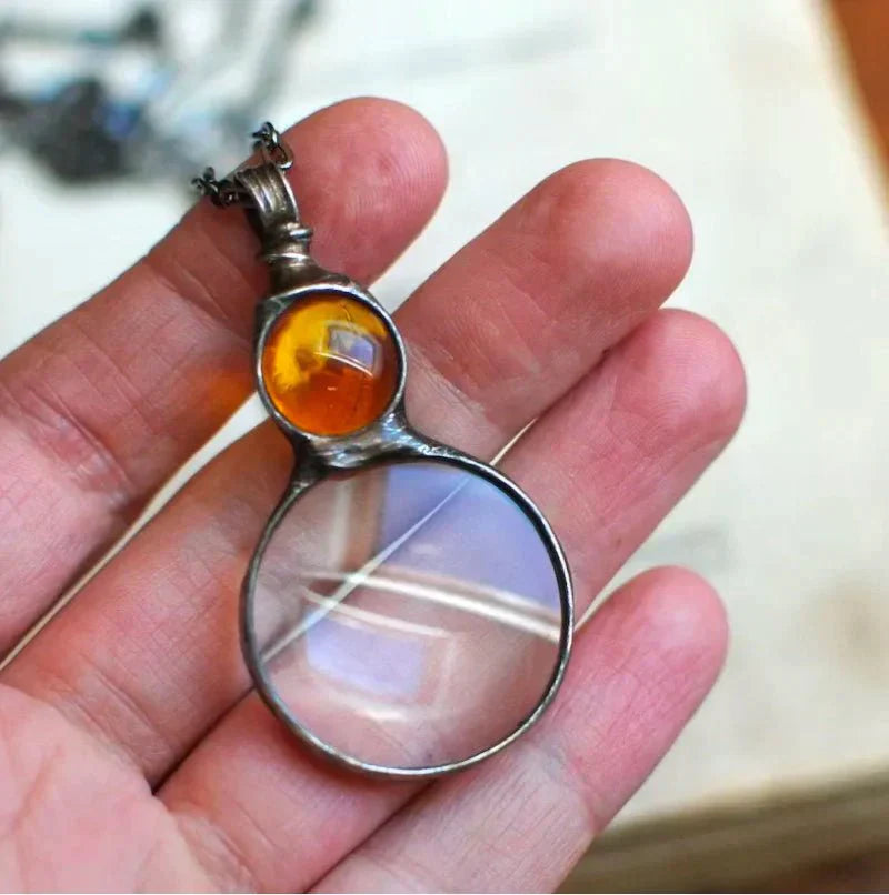 Carol – Women's Bohemian Necklace with Magnifying Glass