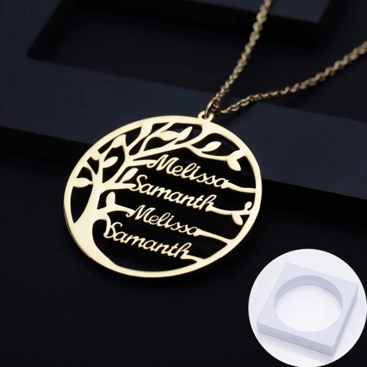 Marie – Family Tree Necklace with Engraving