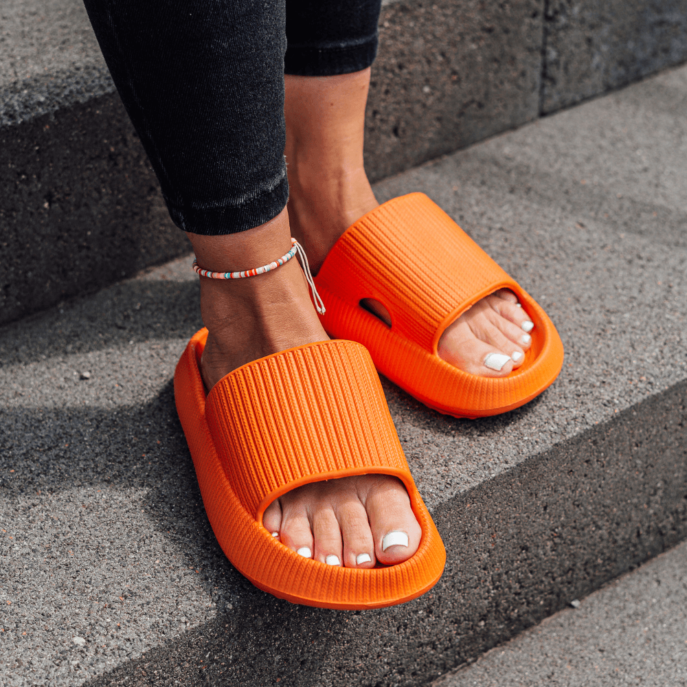 Betty – Women's Original Cozy Slippers