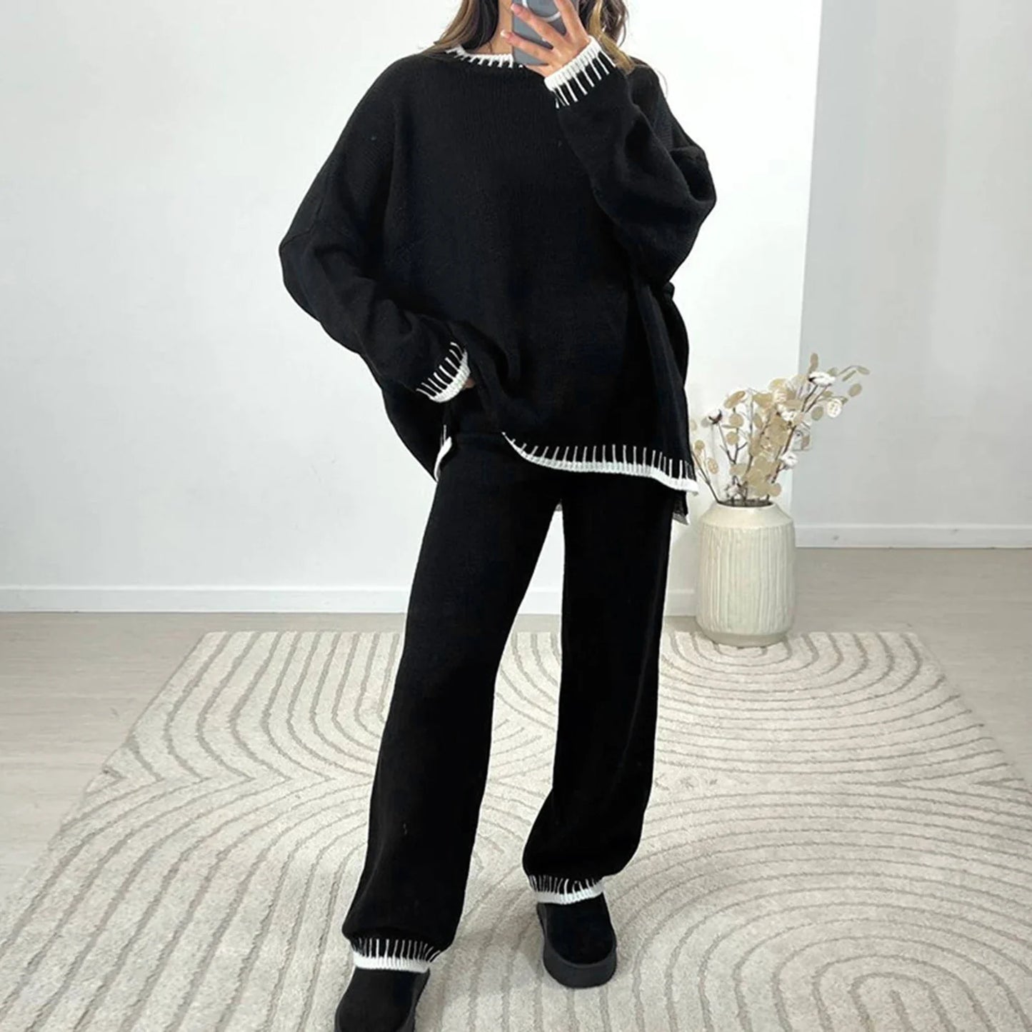 Holly – Women's Long Sleeve Sweater & Pants Set