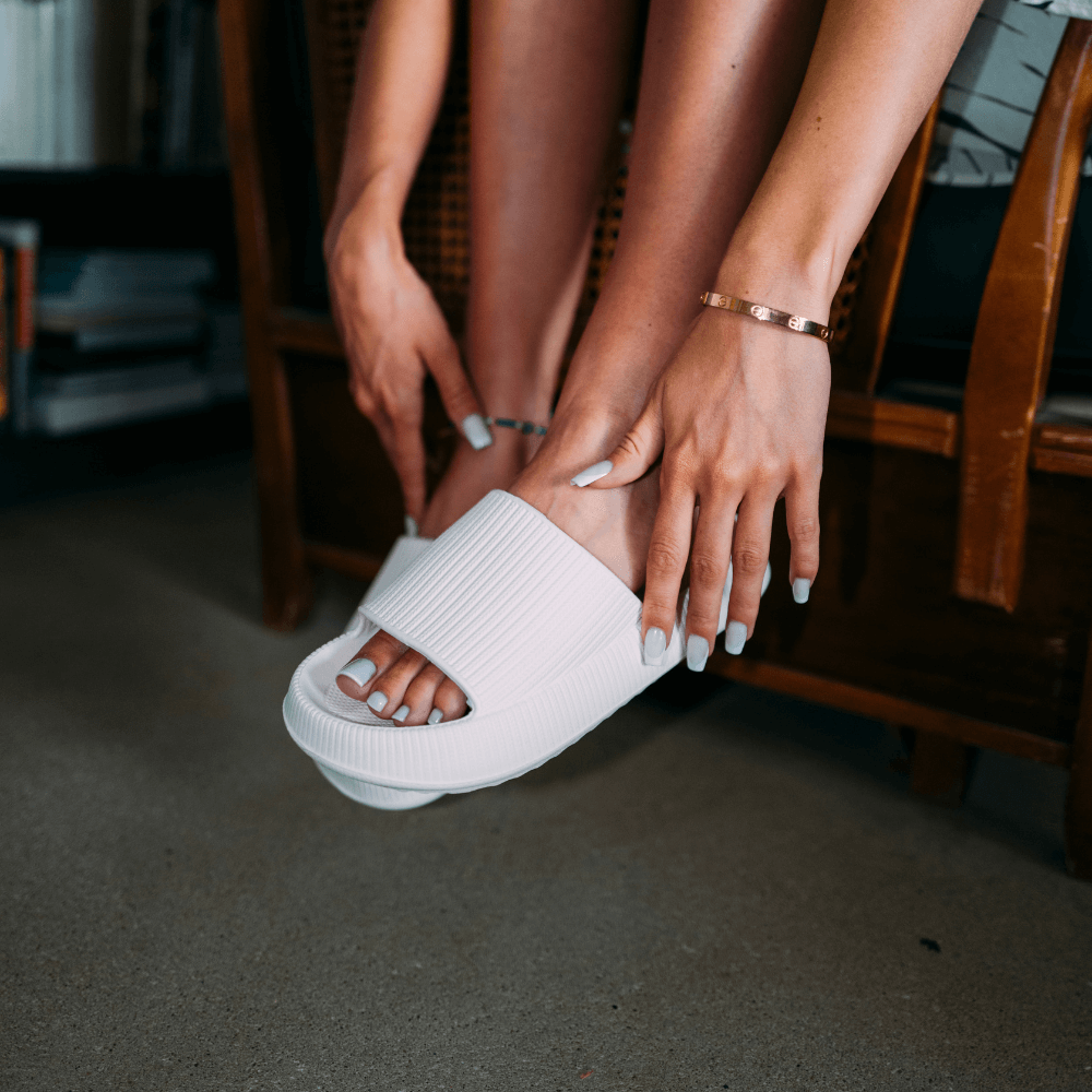 Betty – Women's Original Cozy Slippers