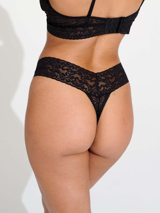 Caroline – Women's Elegant & Comfortable Lace Thong For A Delicate Look