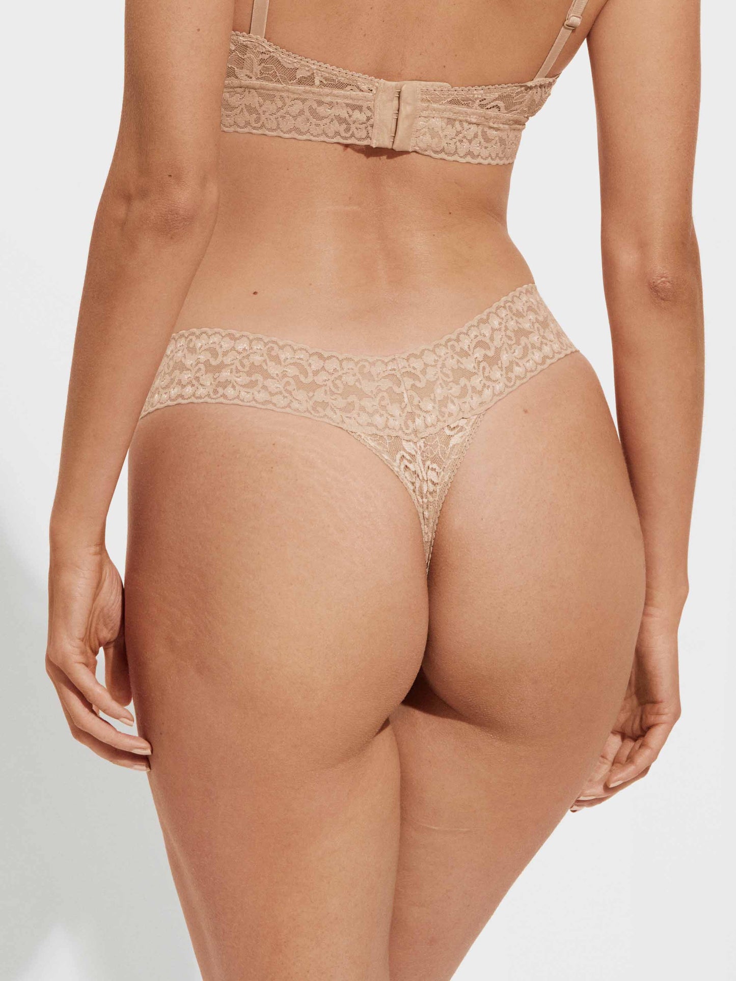 Caroline – Women's Elegant & Comfortable Lace Thong For A Delicate Look