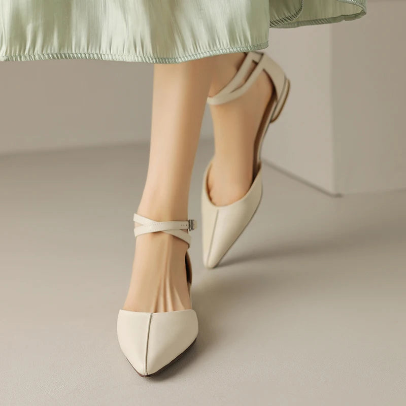 Dorothea - Flats with pointed toe