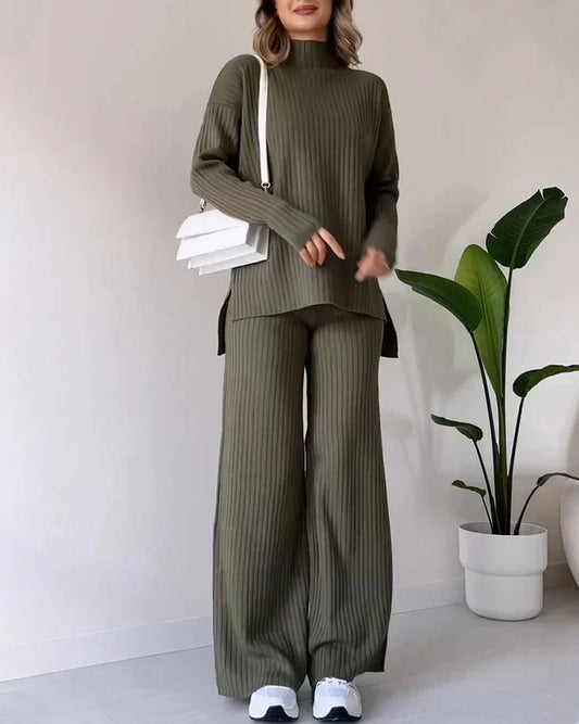 Clara – Cozy Turtleneck Two-Piece Set